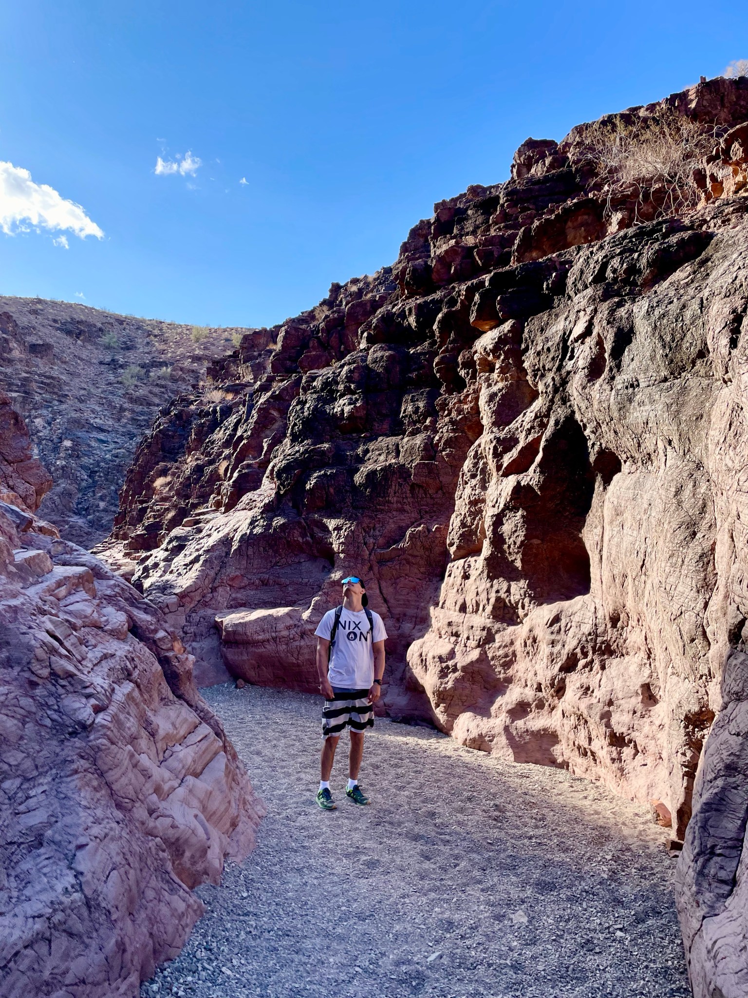 crack-in-the-mountain-trail-lake-havasu-city-az-tiaonthetrail